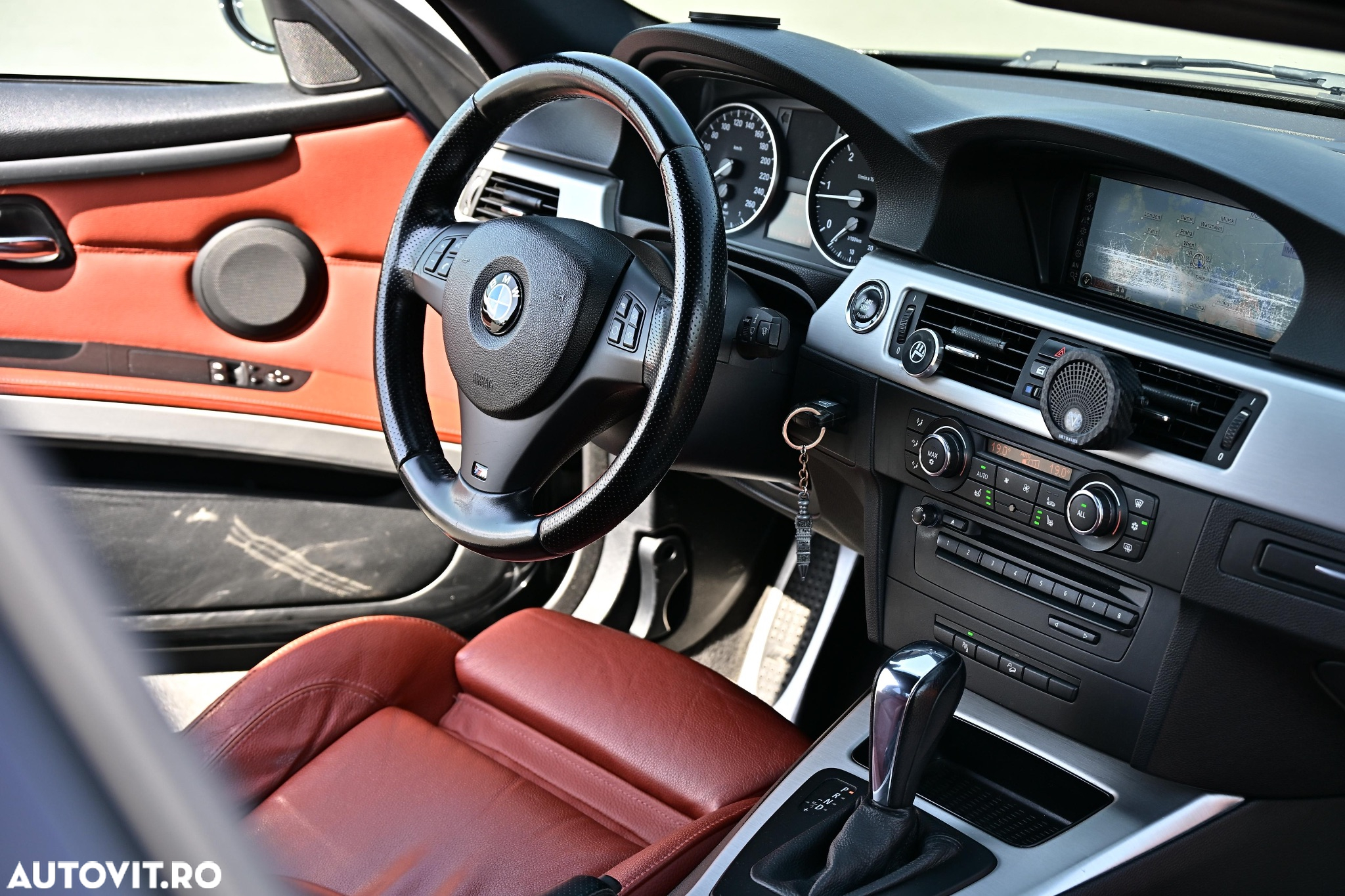 BMW Seria 3 320d Cabriolet - 21