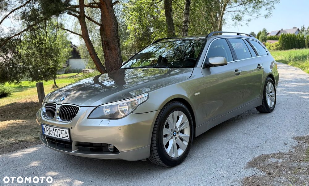 BMW Seria 5 525i - 2