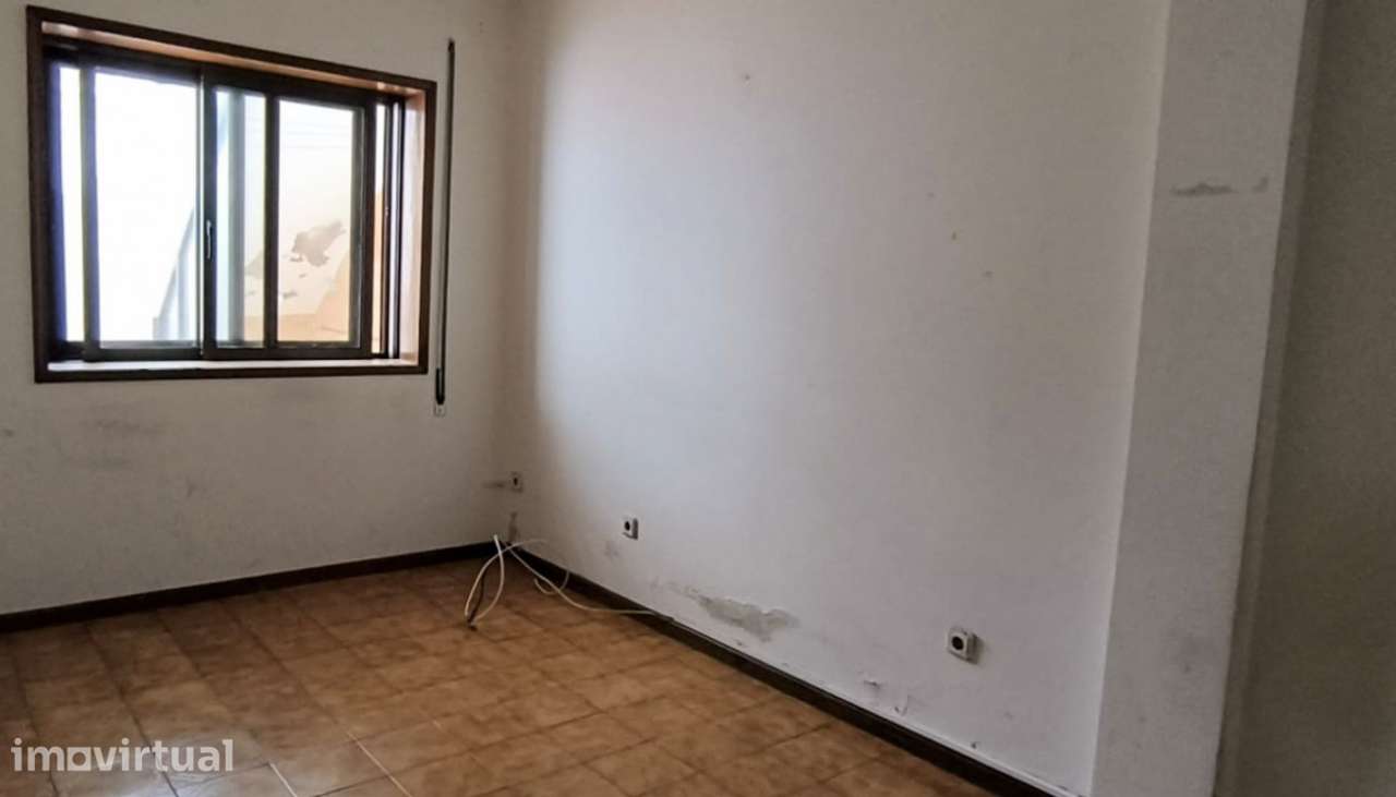 Venda de Apartamento T1+1, na 2ª linha de mar, na Póvoa de Varzim - Grande imagem: 4/9