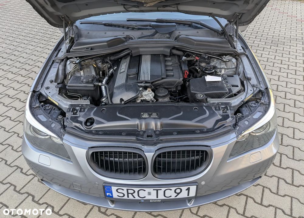 BMW Seria 5 520i Touring Edition Sport - 8