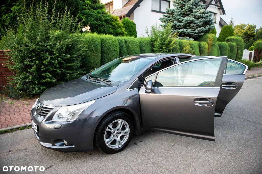 Toyota Avensis Touring Sports 1.8 Comfort - 15