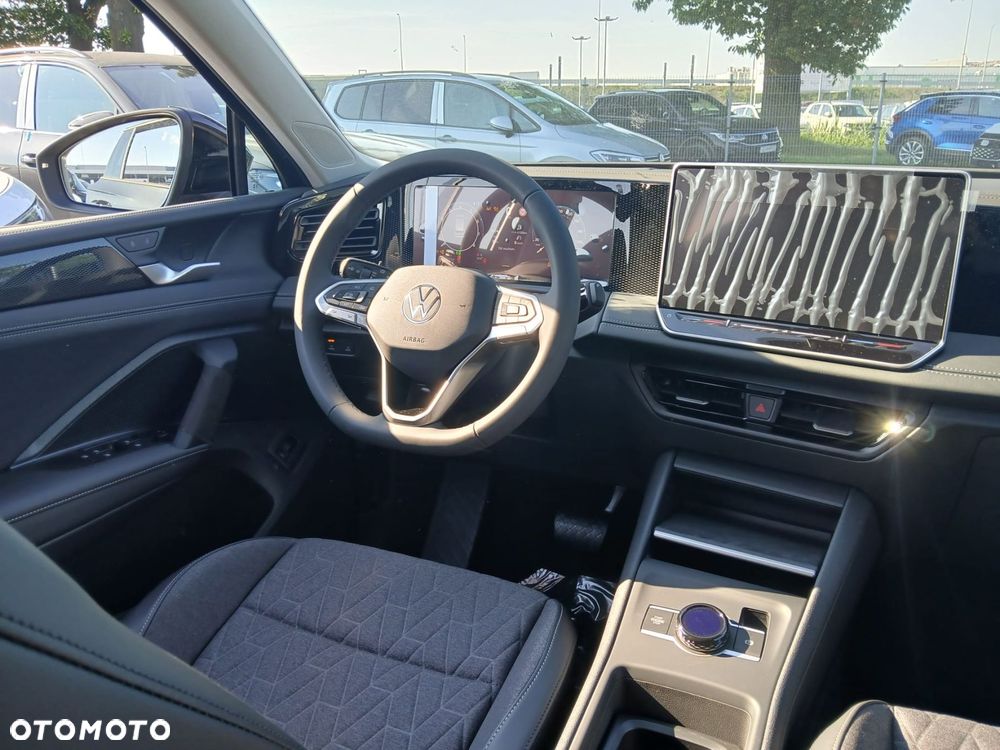 Volkswagen Tiguan - 10