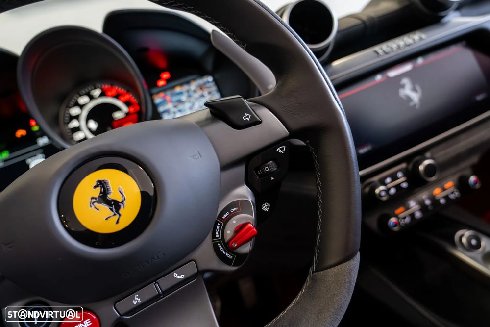 Ferrari Portofino 3.9 Twin-Turbo V8 — fotografia 13