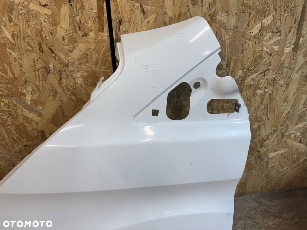 Przedni lewy błotnik Ford Custom - 3