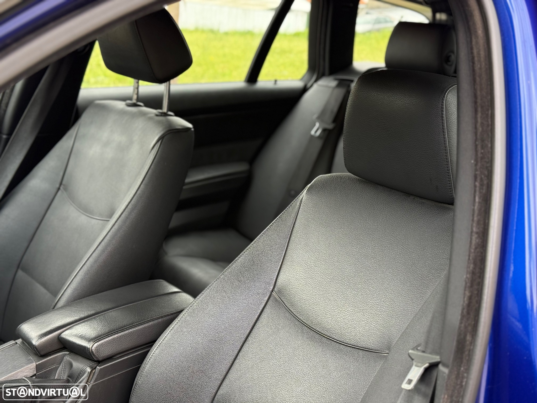 BMW 330 d Touring - 12