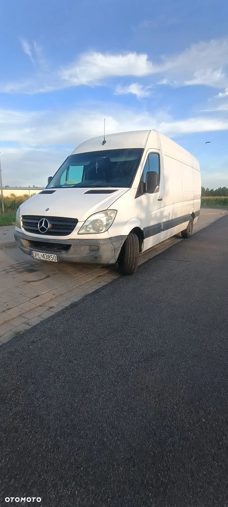 Mercedes-Benz Sprinter - 2