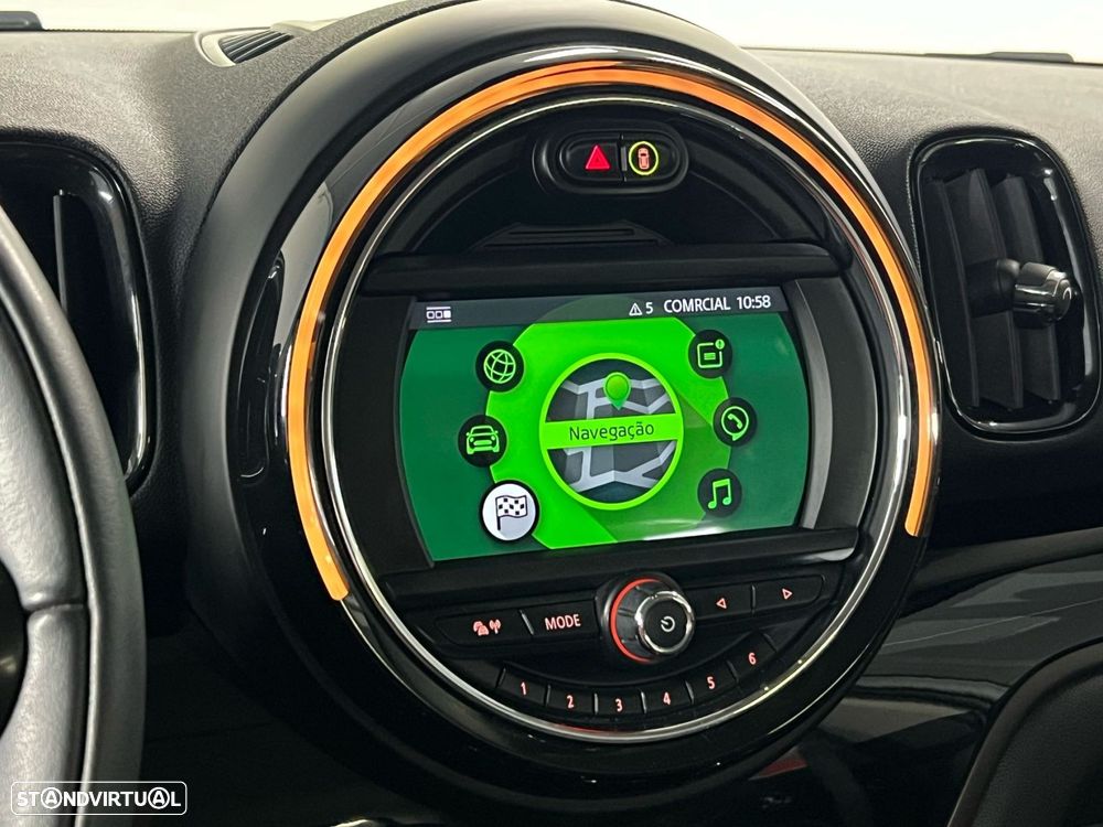MINI Countryman Cooper SE ALL4 Auto - 12