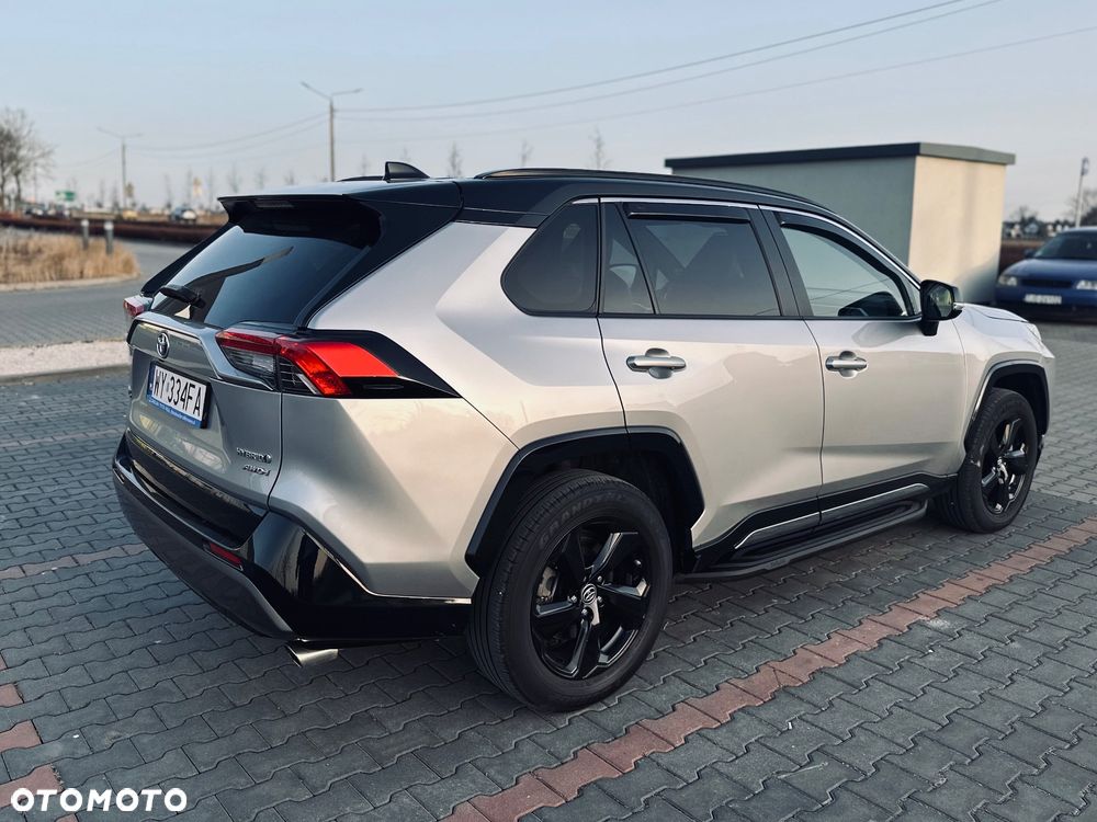 Toyota RAV4 2.5 Hybrid Black Edition by JBL 4x4 - 15