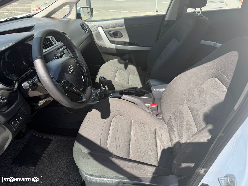 Kia Ceed SW 1.4 CRDi - 19