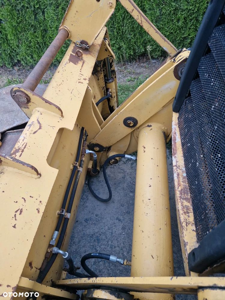 Caterpillar CAT 432D - 23