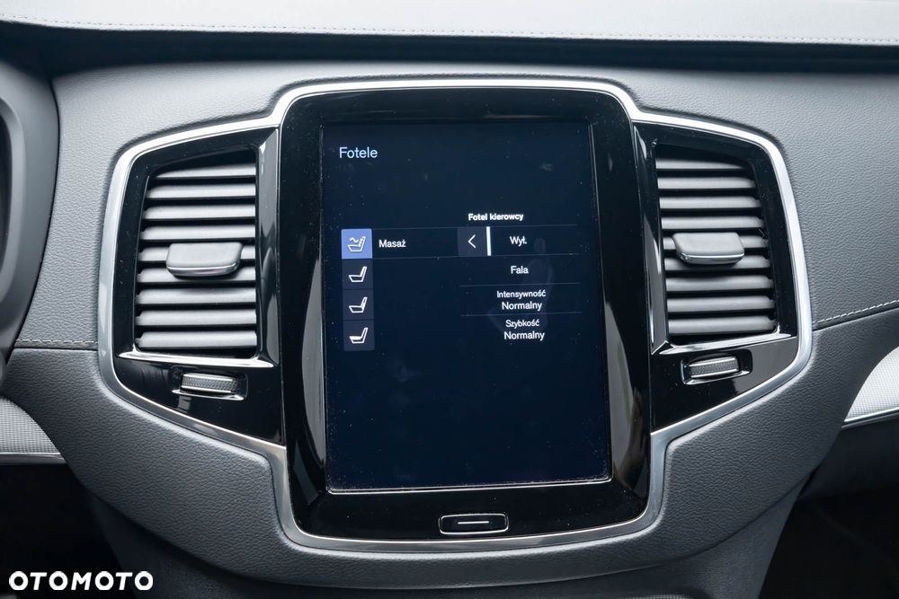 Volvo XC 90 T8 AWD Plug-In Hybrid R-Design 7os - 24