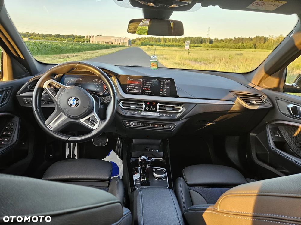 BMW Seria 1 118i GPF M Sport - 11