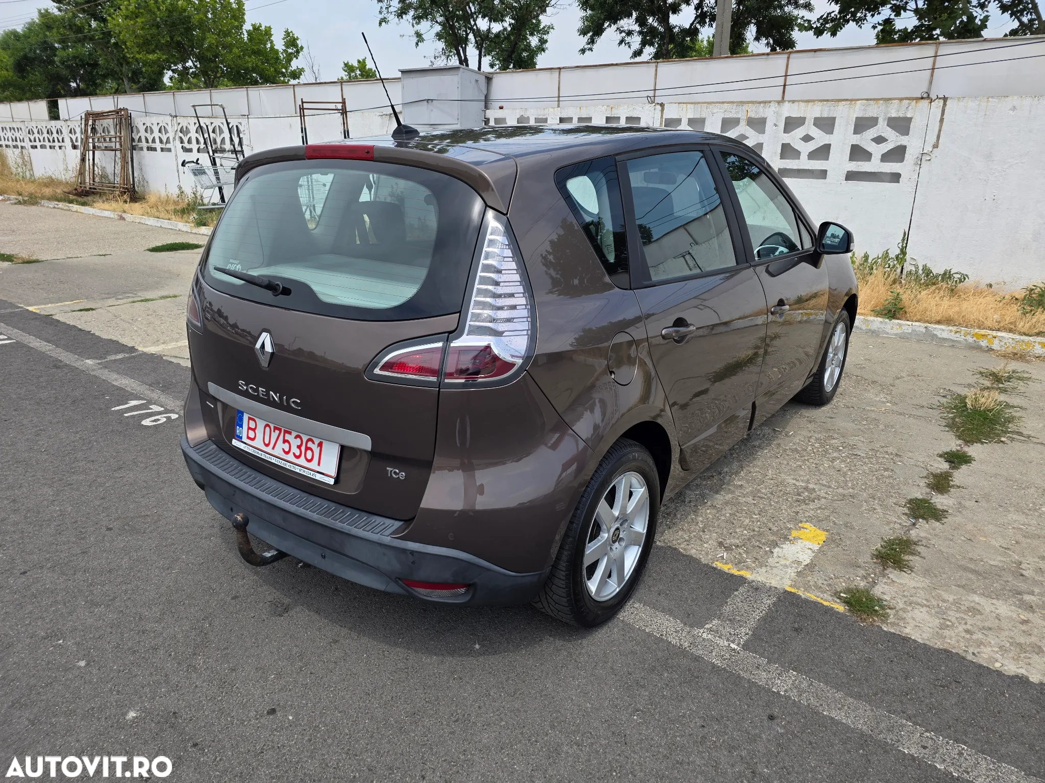 Renault Scenic ENERGY TCe 130 INTENS - 17