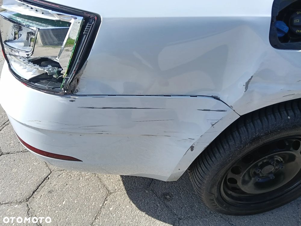 Skoda Octavia 1.6 TDI Premium Edition - 11