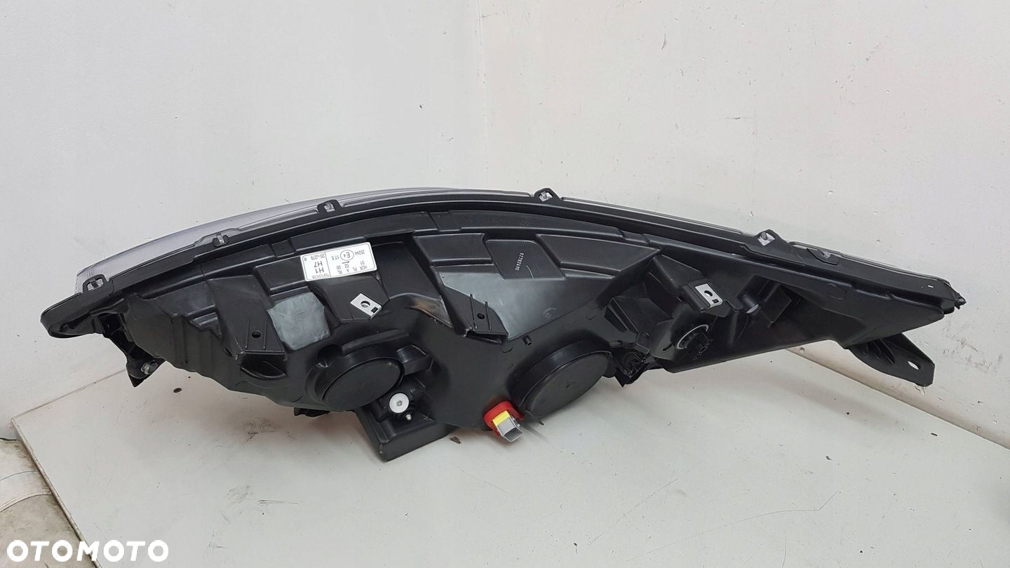 Iveco Daily VI 6 14- Lampa Reflektor Przód Przedni EU Lewy - 4