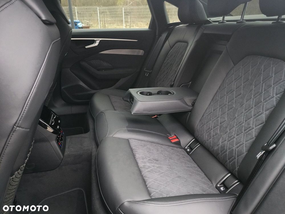 Audi A6 Avant TDI mHEV Quattro S tronic - 24
