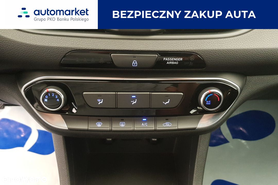 Hyundai i30 1.5 DPI Classic + - 19
