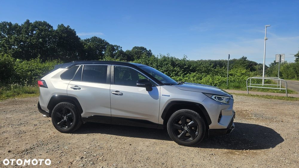 Toyota RAV4 - 5
