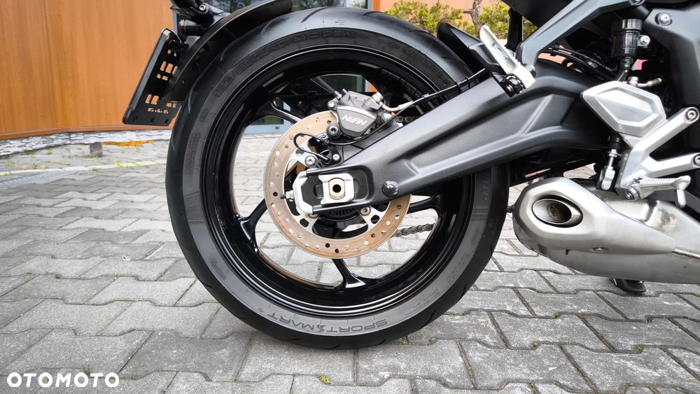 Triumph Trident - 23