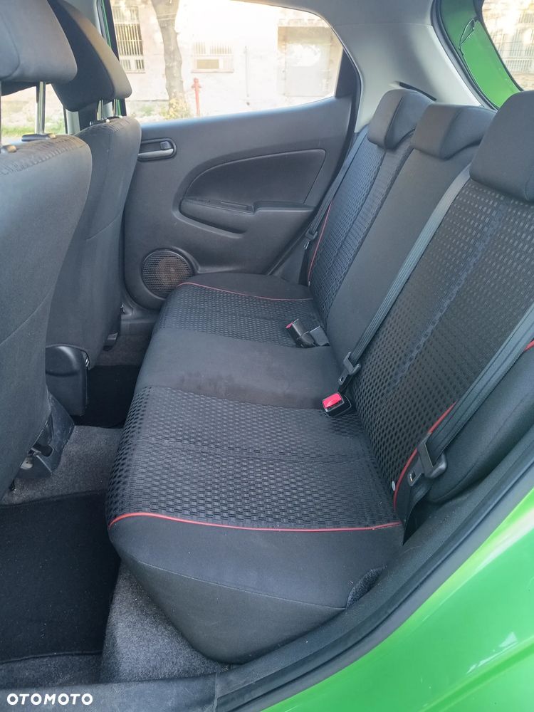 Mazda 2 - 6