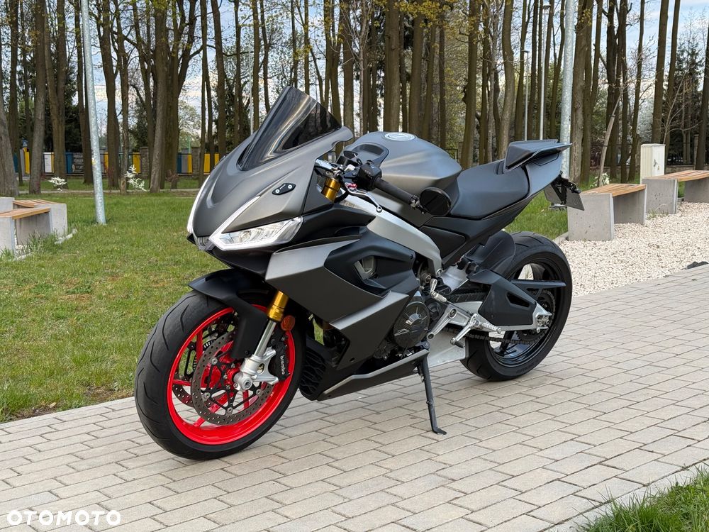 Aprilia RS - 9