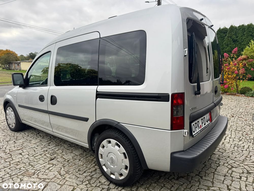 Opel Combo Tour 1.4 - 10