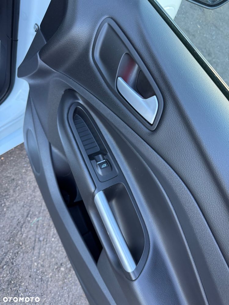 Ford Kuga 2.0 TDCi AWD ST-Line Black - 32