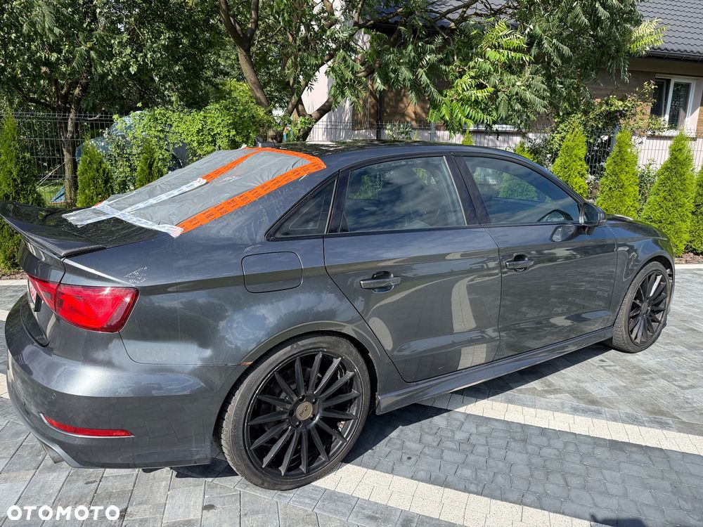 Audi S3 S tronic - 11