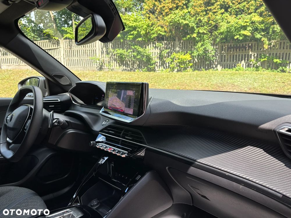 Peugeot 2008 PureTech 130 Allure S&S EAT8 - 27