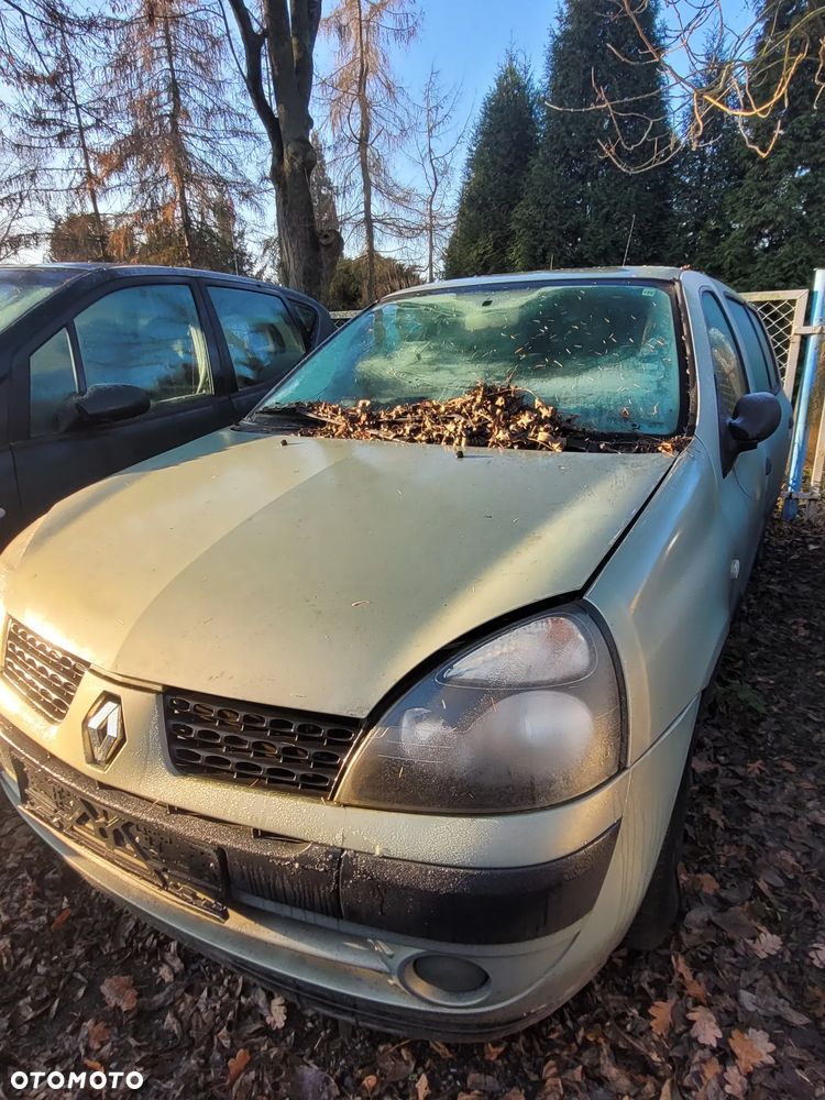 Części- Renault clio  Pojemność: 1149  Moc: 55kW  Rok: 2003  Benzyna - 2