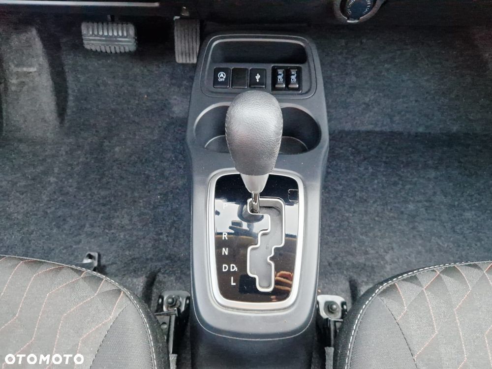 Mitsubishi Space Star 1.2 Clear Tec CVT Active+ - 21