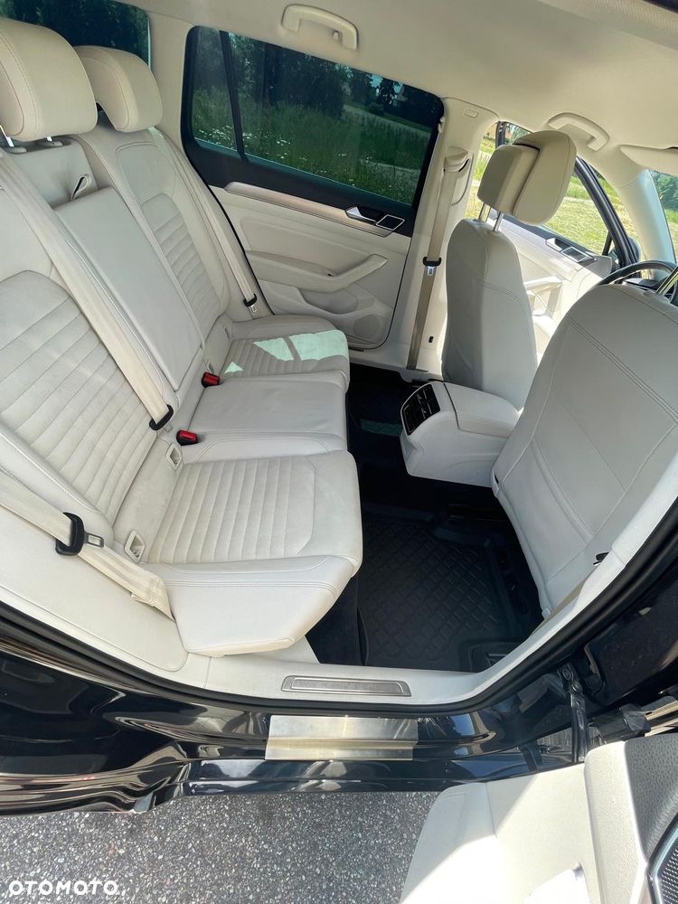 Volkswagen Passat - 6