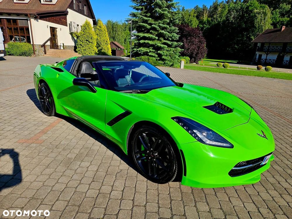 Chevrolet Corvette - 36