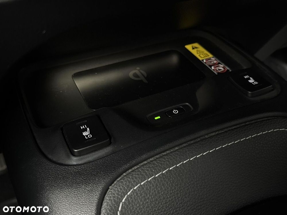 Toyota Corolla 1.8 Hybrid Style - 22