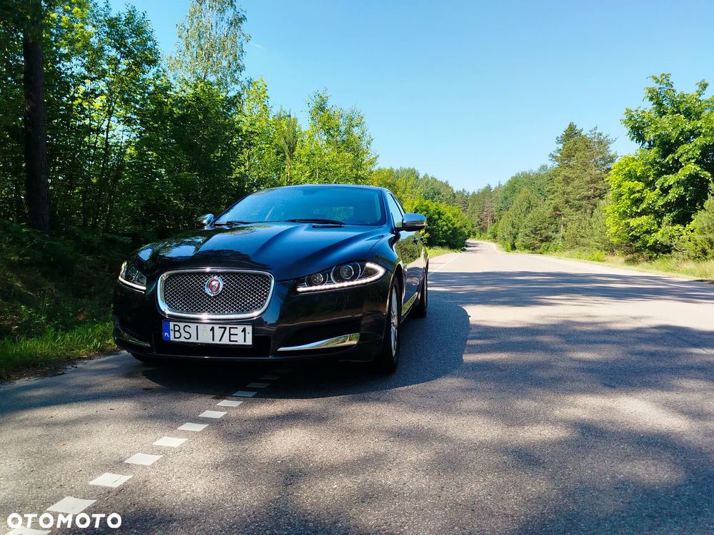 Jaguar XF 2.2 D Classic - 8