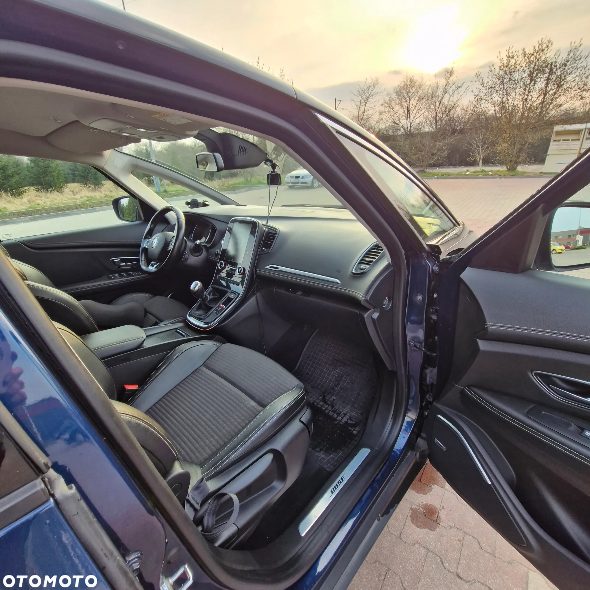 Renault Scenic 1.6 dCi Energy Bose Edition - 9