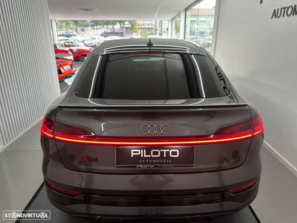 Audi Q8 e-Tron Sportback 50 quattro S line - 8