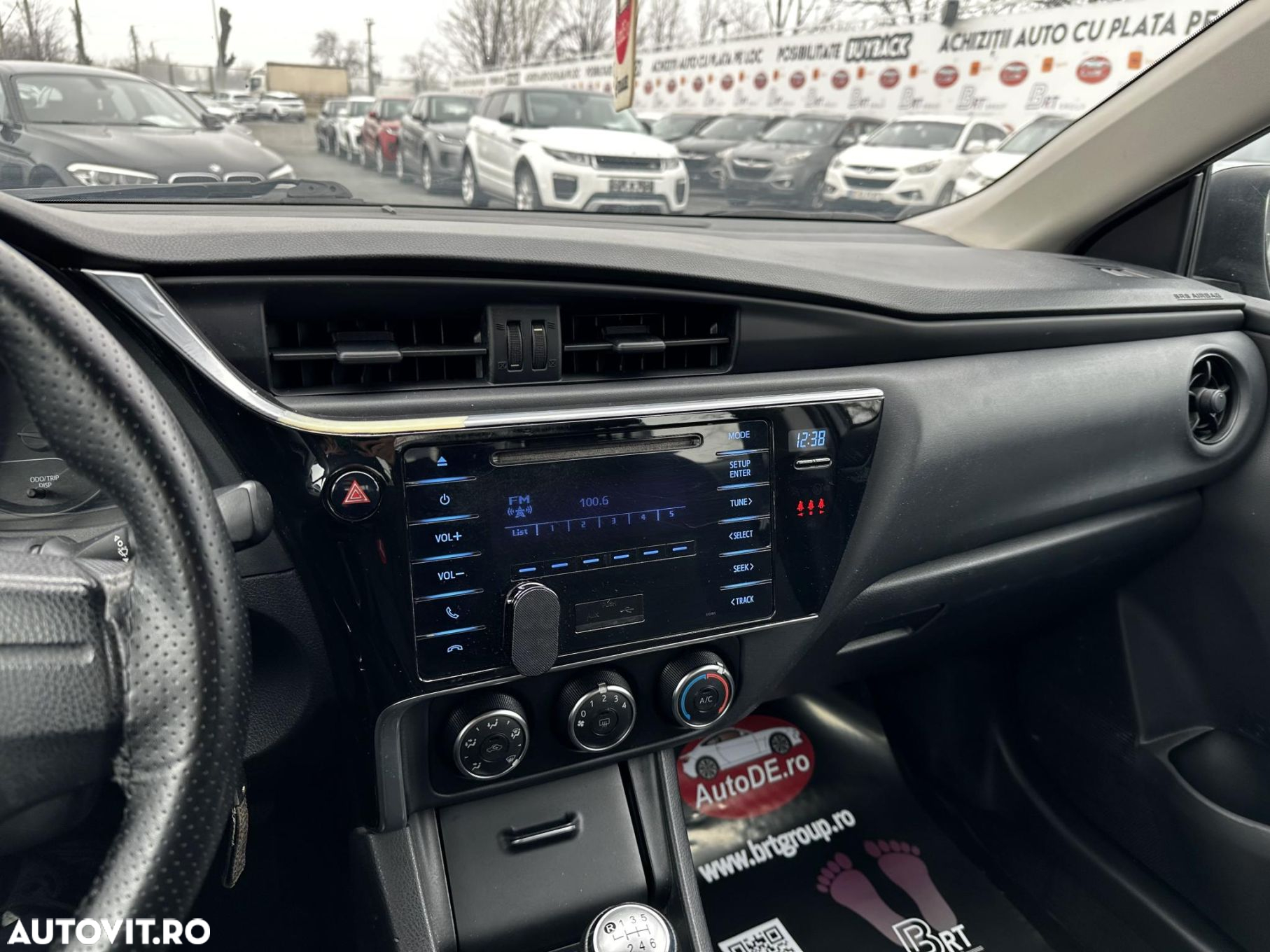 Toyota Corolla - 10