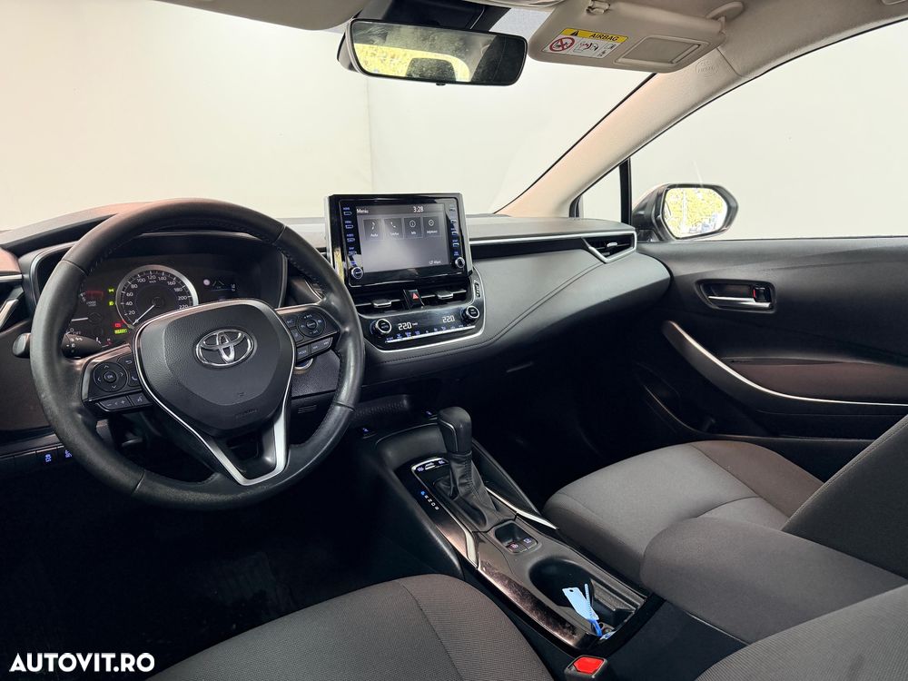 Toyota Corolla 1.8 HSD Business - 21