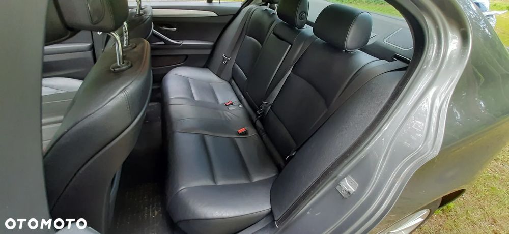 BMW Seria 5 520d - 16