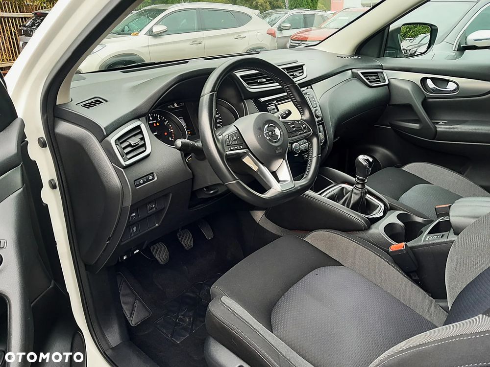 Nissan Qashqai 1.3 DIG-T N-Connecta - 10
