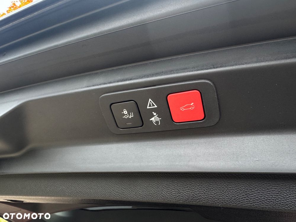 Peugeot 5008 2.0 HDi Premium + - 34