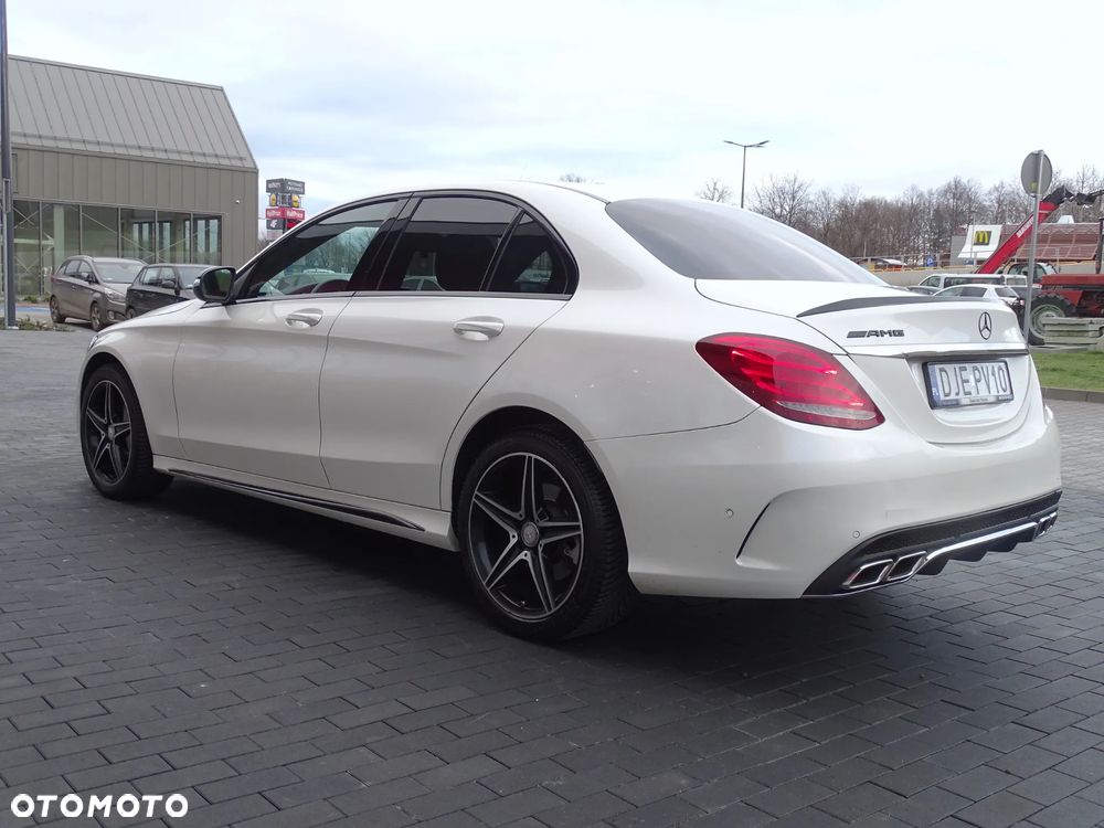 Mercedes-Benz Klasa C 200 7G-TRONIC AMG Line - 28