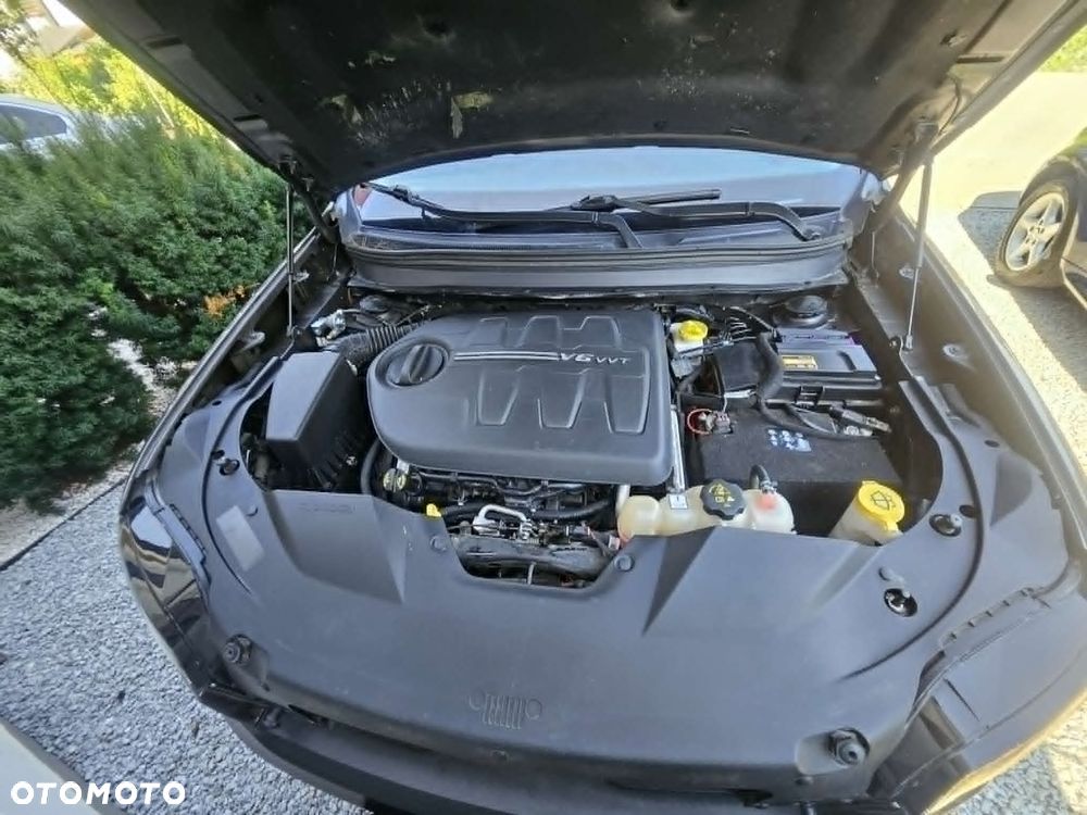 Jeep Cherokee - 11