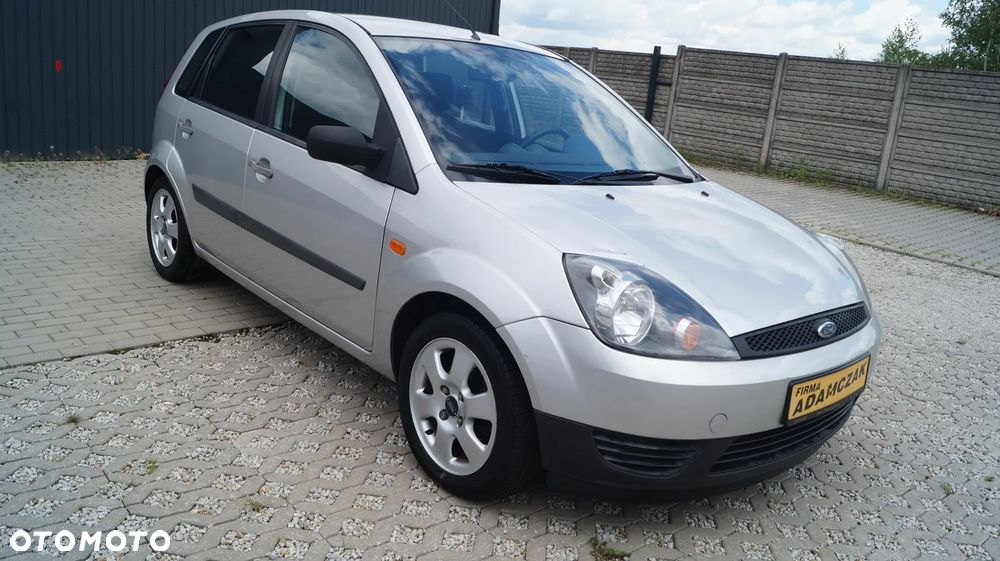 Ford Fiesta 1.3 Futura - 9
