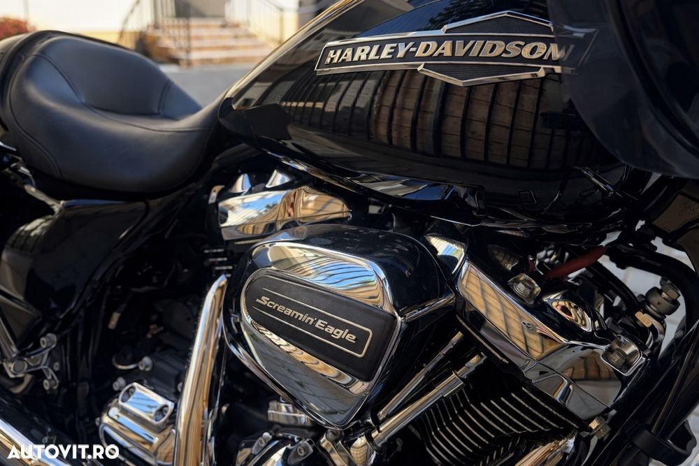 Harley-Davidson CVO Road Glide Limited - 5