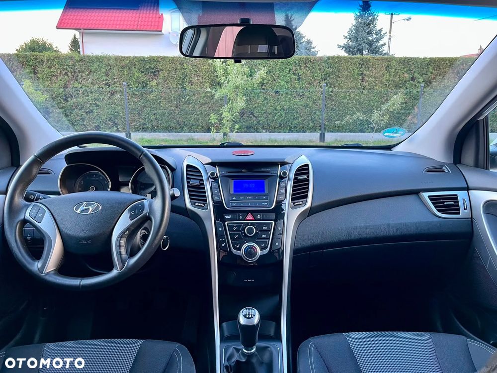 Hyundai i30 1.4 Classic + - 10