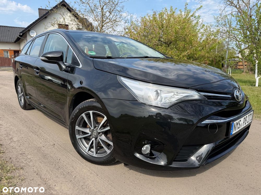 Toyota Avensis 1.8 Premium EU5 - 4