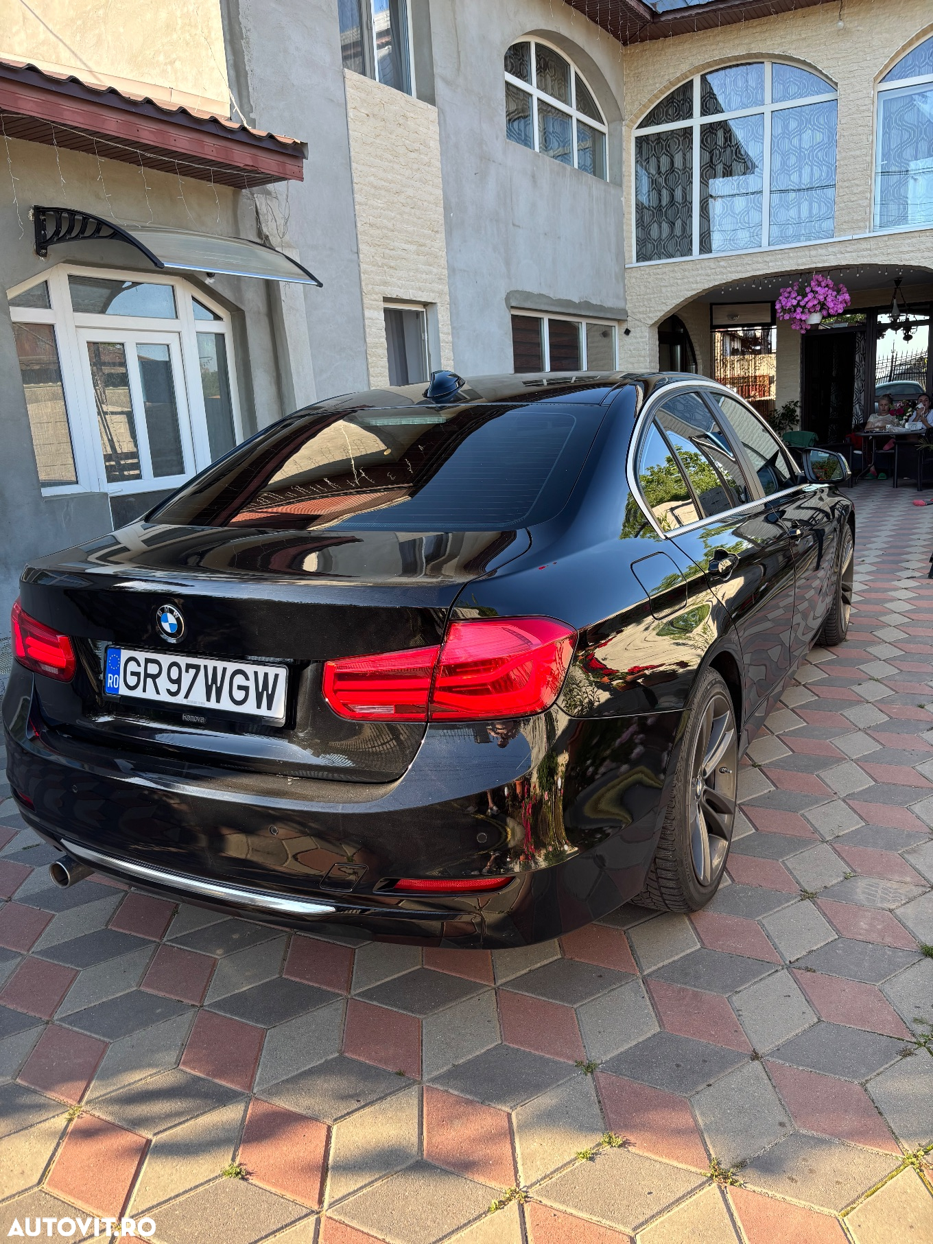 BMW Seria 3 316d Touring Aut. Advantage - 2