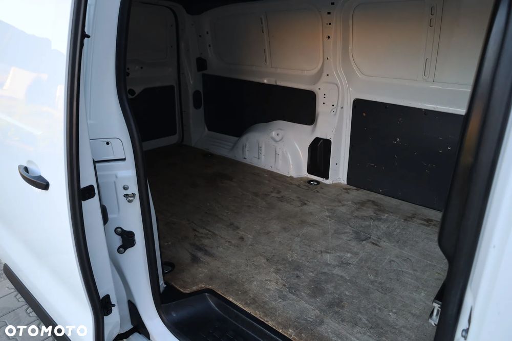 Opel Vivaro - 31